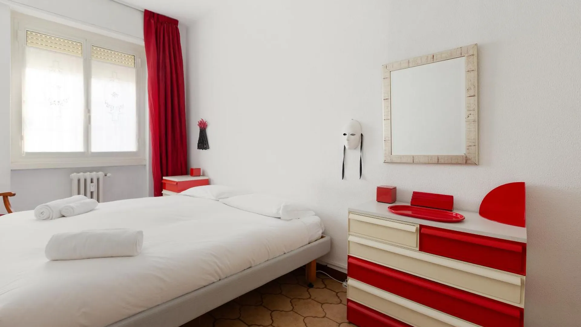 Milan-Linate Apartment With Balcony